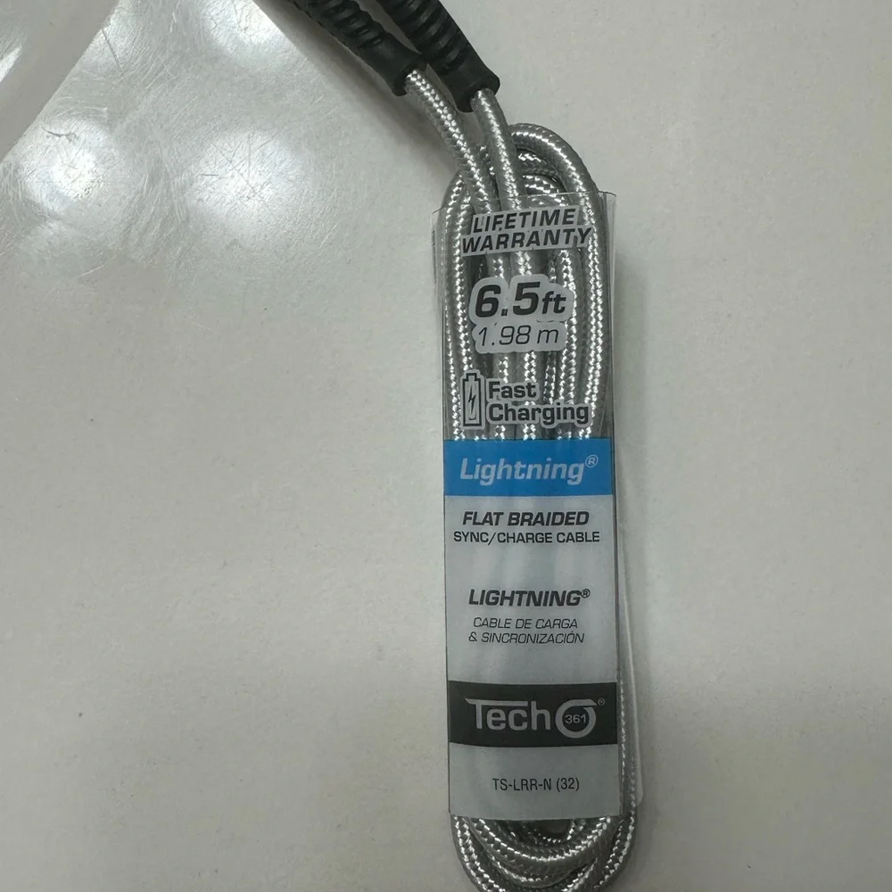 iTECH361 Fast Charging Lightning Flat Braided 6.5ft / 1.98 m Sync/Charge Cable